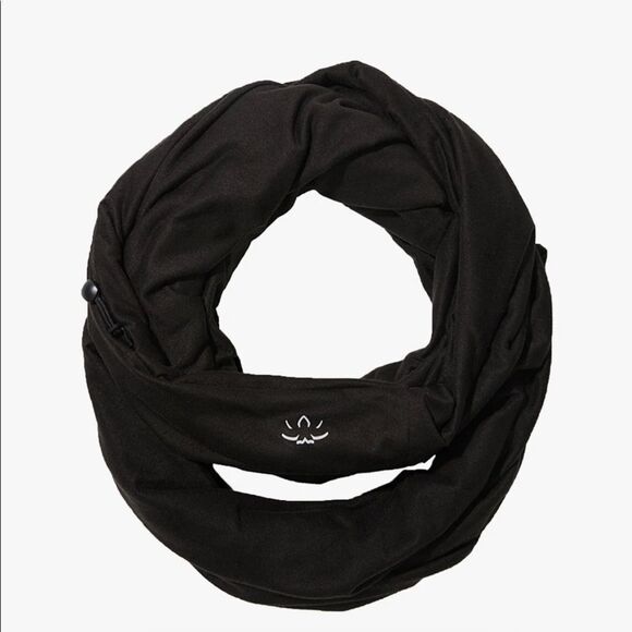 Beyond yoga infinity scarf with hidden pocket (5000H) - Picture 1 of 5